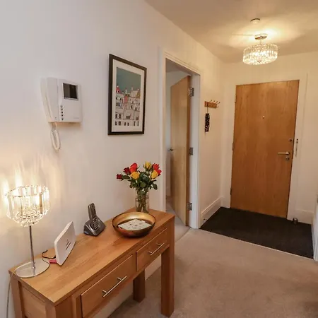 דירה Above & Beyond *