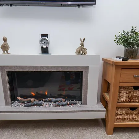 Above & Beyond דירה *