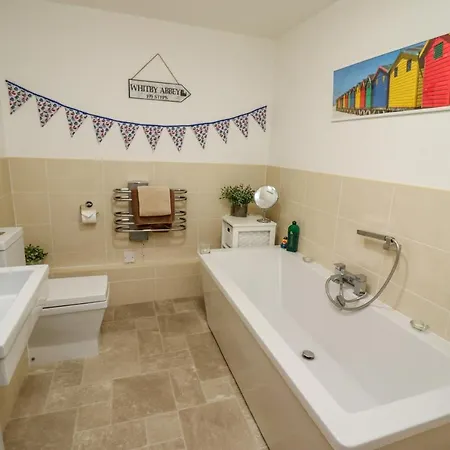 Above & Beyond Apartment Whitby